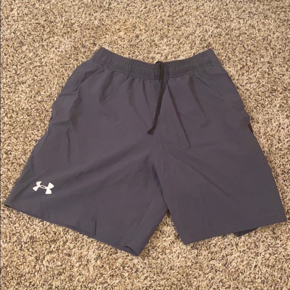 Men’s Small Under Armour shorts